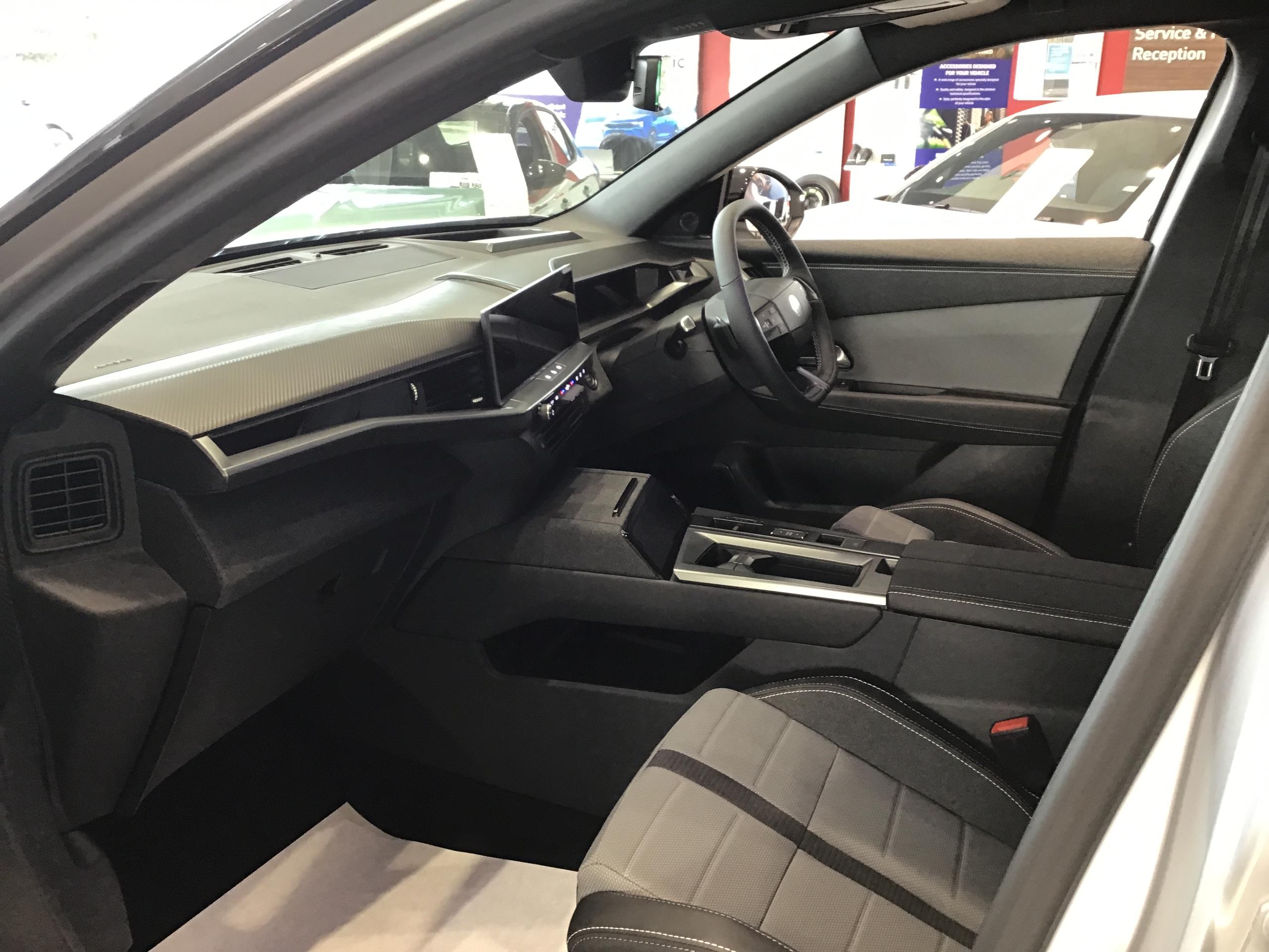 Vauxhall Grandland Photo 13