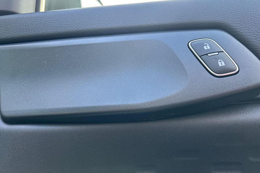 Ford RANGER Photo e8b12cf2-1461-4501-a5da-73fbf6ae14d4.jpg