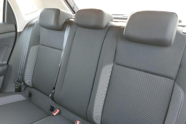 VOLKSWAGEN Polo Photo 18