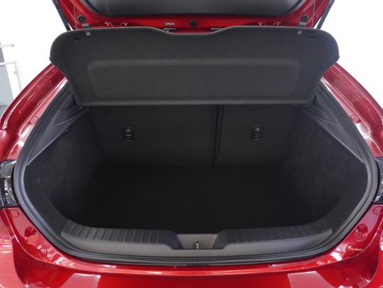 Mazda 3 Photo e8cceb4c-fe5c-4f96-9a26-4aa90635d4b0.jpg