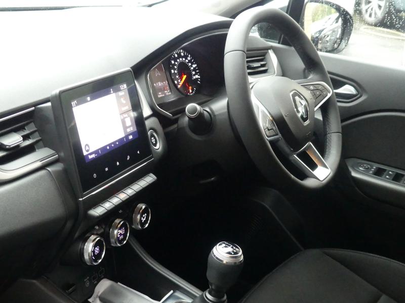 Renault Captur Photo e8d537e7-5360-4481-b17b-87fa4c410494.jpg