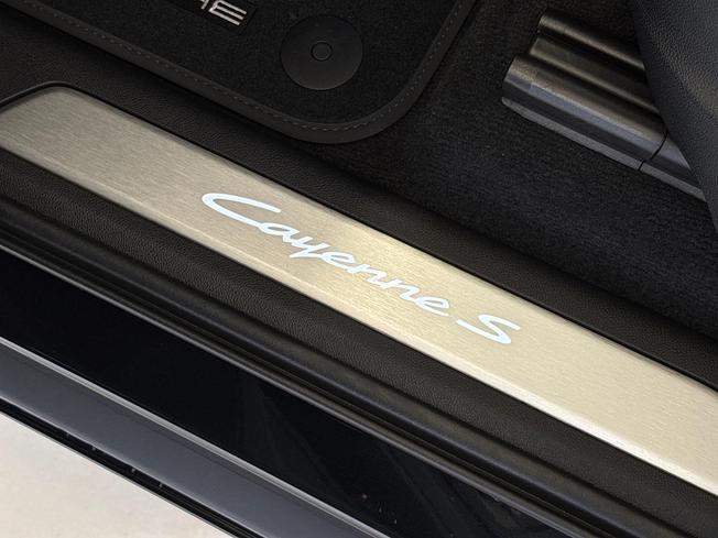 PORSCHE Cayenne Photo 30