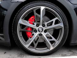 PORSCHE Taycan Photo 4