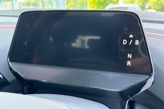 VOLKSWAGEN ID.5 Photo 15