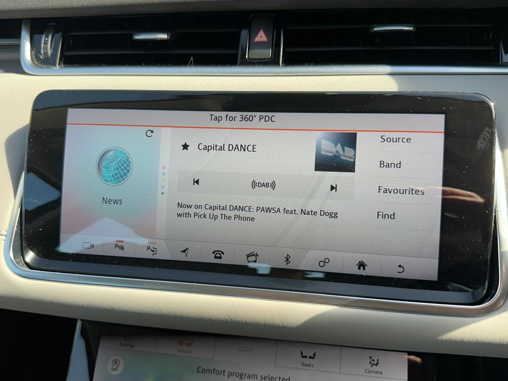 Used Land Rover Range Rover Evoque P121CLC 38