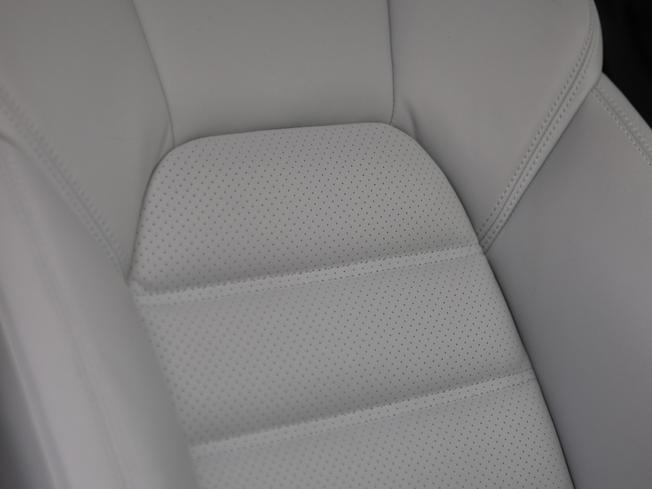 PORSCHE Macan Photo 12