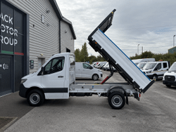 Mercedes-Benz Sprinter Photo 15