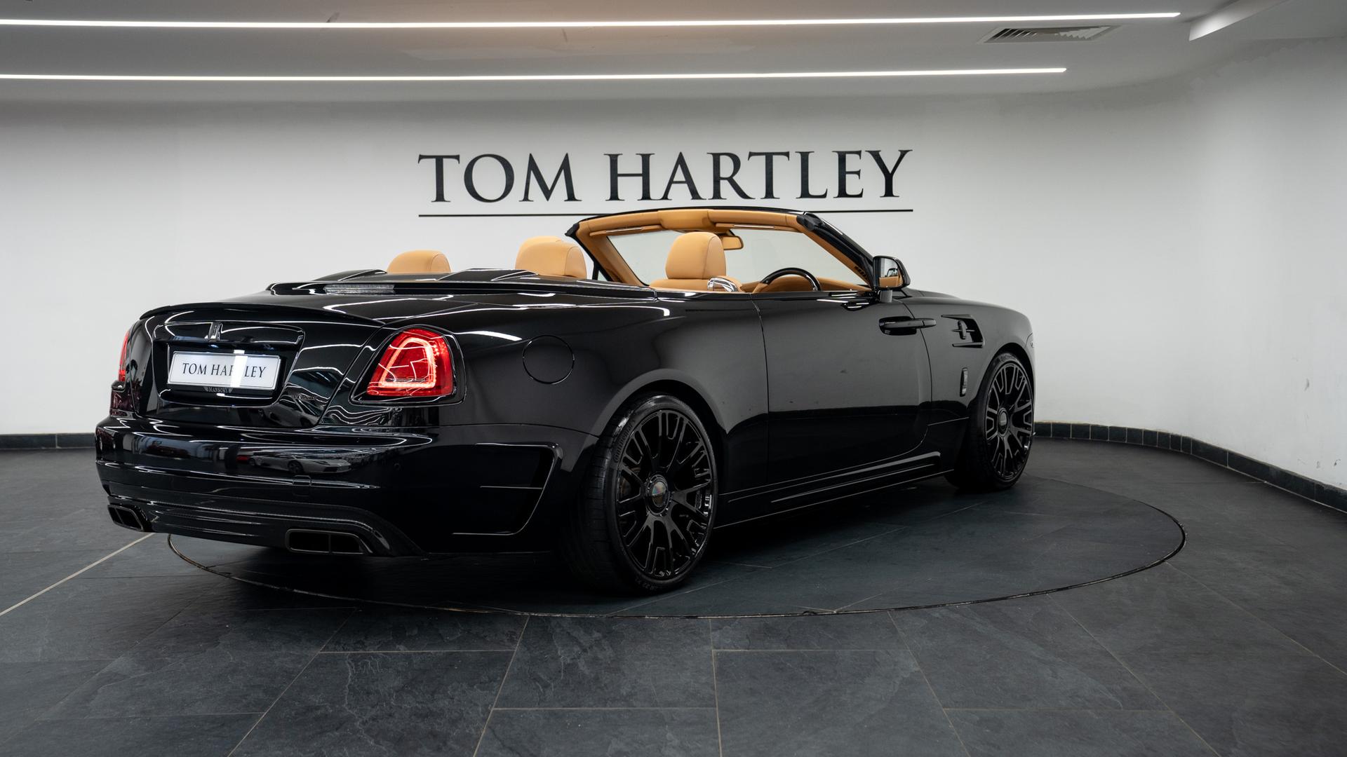 Rolls-Royce Dawn Photo e925560f-3d94-4ea6-817d-21e880d20e39.jpg