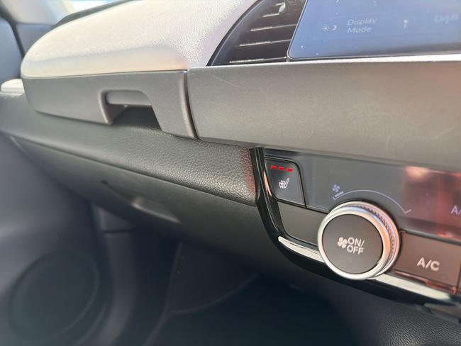 Honda Jazz Photo e926c5dd-b8e4-4f28-a547-e1414e26c5a0.jpg