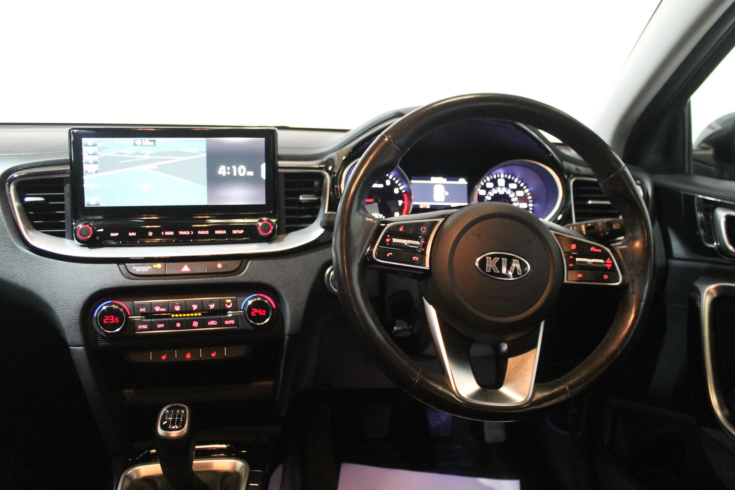Kia XCeed Photo 8