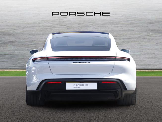 PORSCHE Taycan Photo 6
