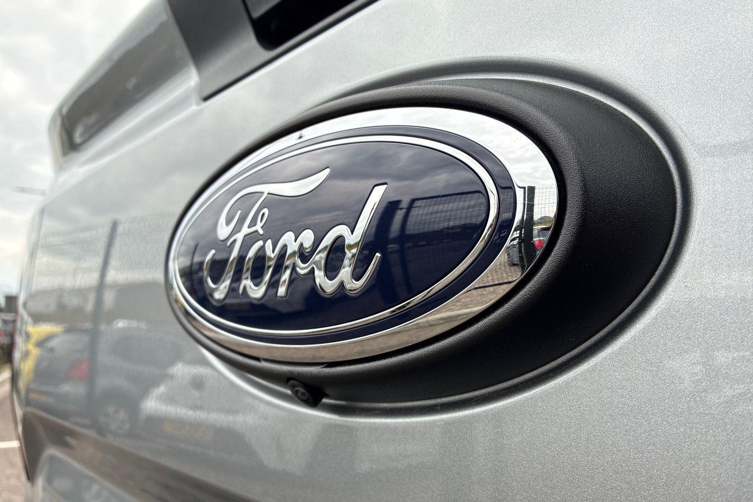 Ford RANGER Photo 40