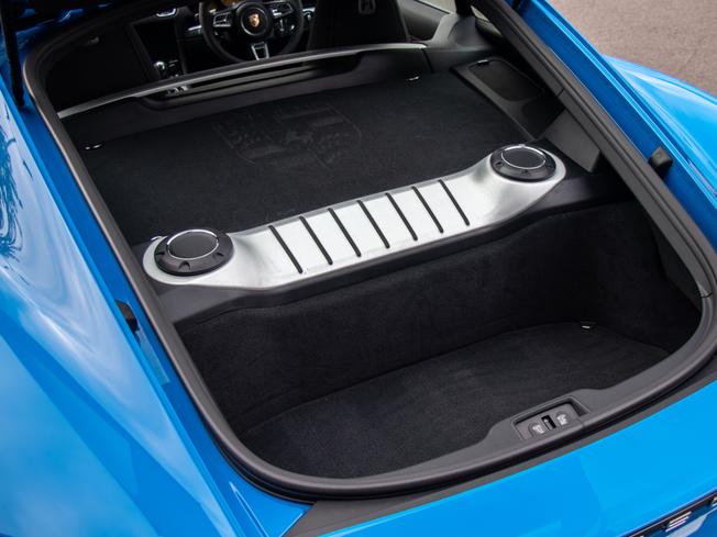 PORSCHE 718 Cayman Photo 38