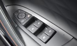 MG MOTOR UK HS Photo 26