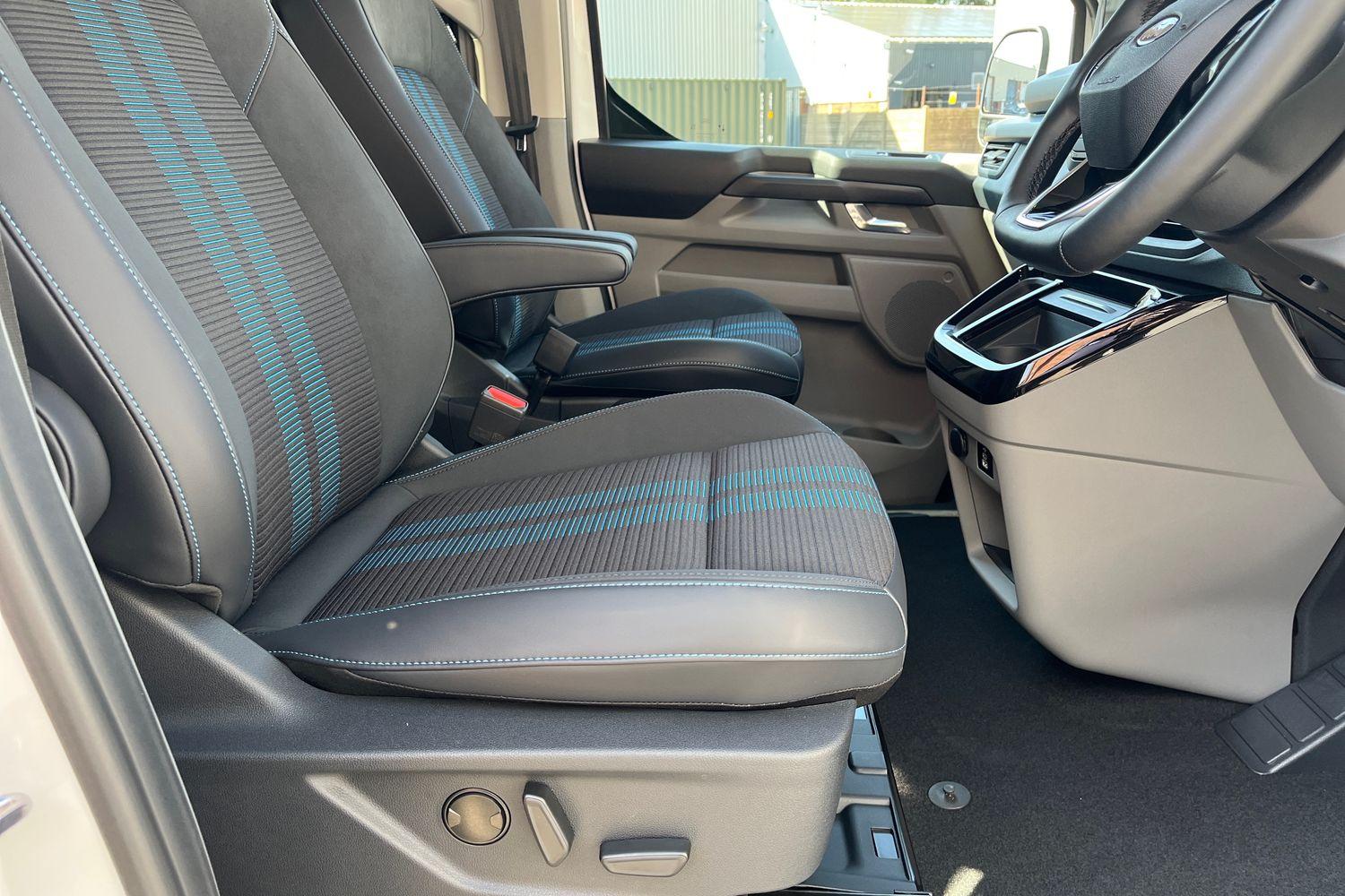 Ford TRANSIT CUSTOM Photo 31