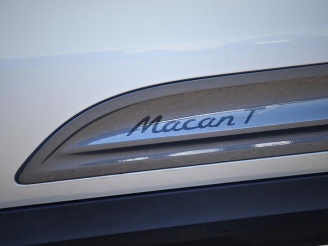 PORSCHE Macan Photo 9