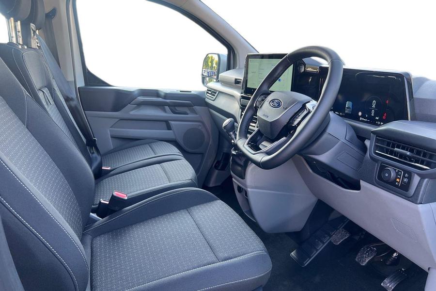 Ford Tourneo Custom V710 Zetec/Trend Bus M1 320 L2 2.0L EcoBl Photo e981ef74-4379-43ed-912d-284e7228d0e3.jpg