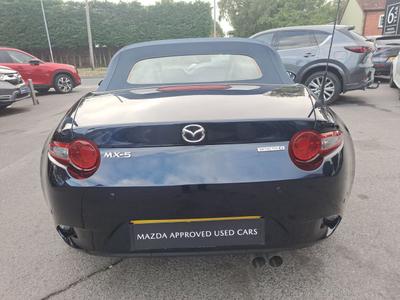 Mazda MX-5 Photo 3