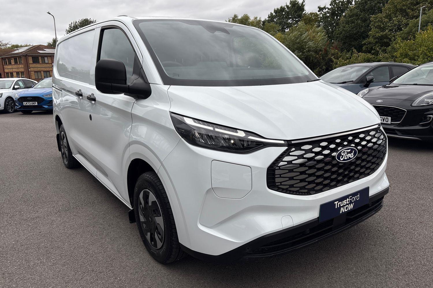 Ford E-TRANSIT CUSTOM Photo 6