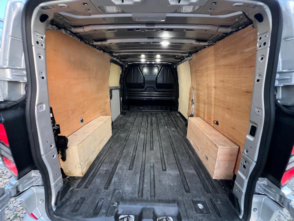 Ford Transit Custom Photo e99c3adb-17a4-48a1-a70a-fe1c1b1666a5.jpeg