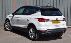 SEAT ARONA Photo 39