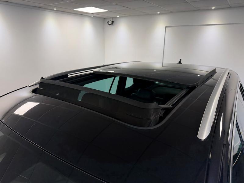 Volkswagen Tiguan Photo e9c4c1df-a47d-4b97-a59e-ee95315bfca9.jpg