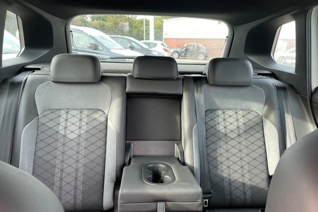VOLKSWAGEN Tiguan Photo 29