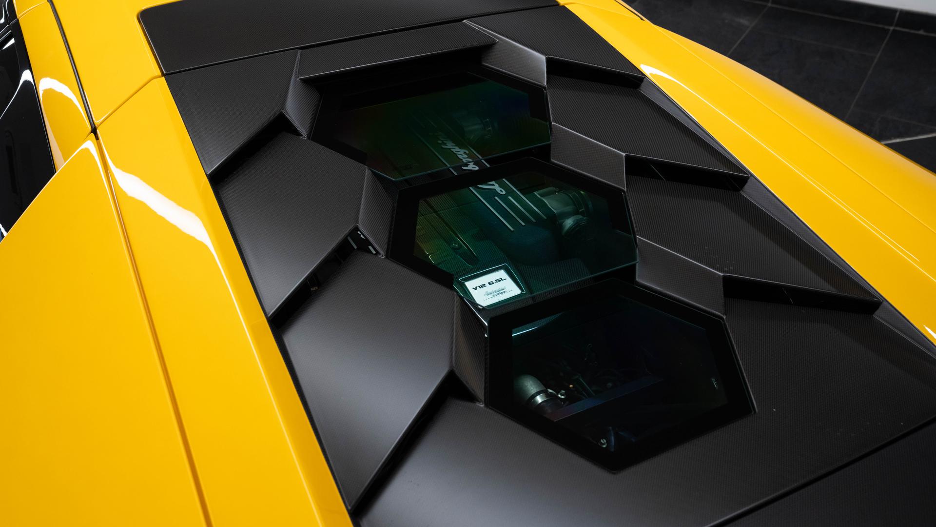 LAMBORGHINI Murcielago Photo e9e2c7b8-6688-4899-b041-a385199d9ecc.jpg