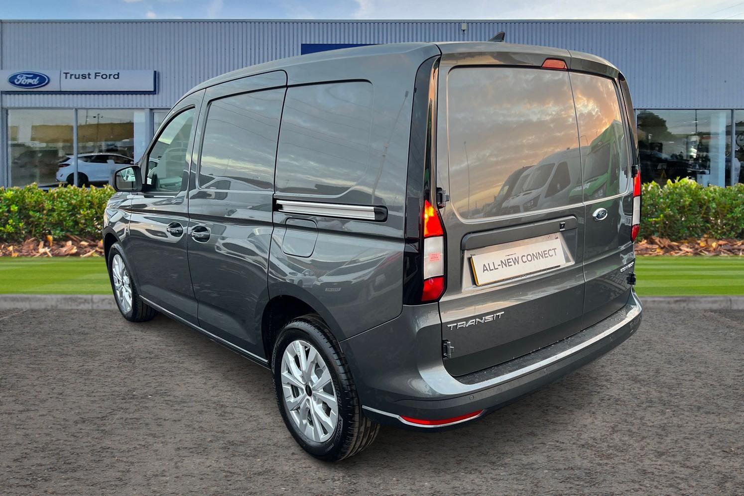 Ford TRANSIT CONNECT Photo 1