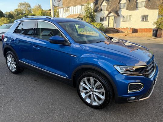 Volkswagen T-Roc Photo ea33de2e-1cf6-4267-abeb-c064a46577a5.jpeg