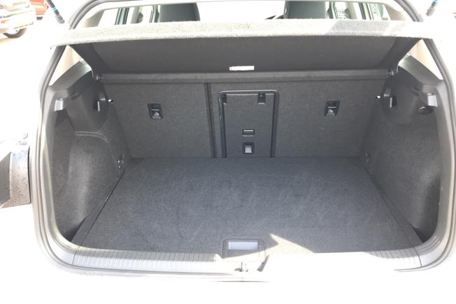 VOLKSWAGEN Golf Photo 9