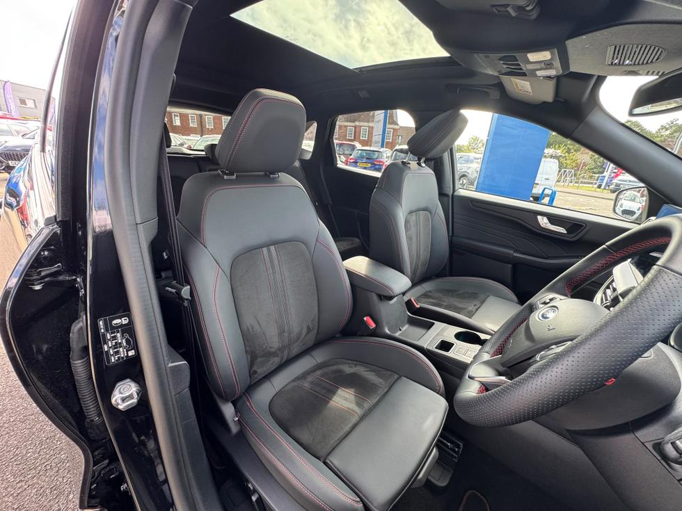 Ford Kuga Photo ea6cb667-ac19-4fb0-887e-293854b6a5a2.jpeg