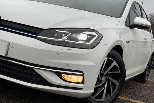 VOLKSWAGEN Golf Photo 44