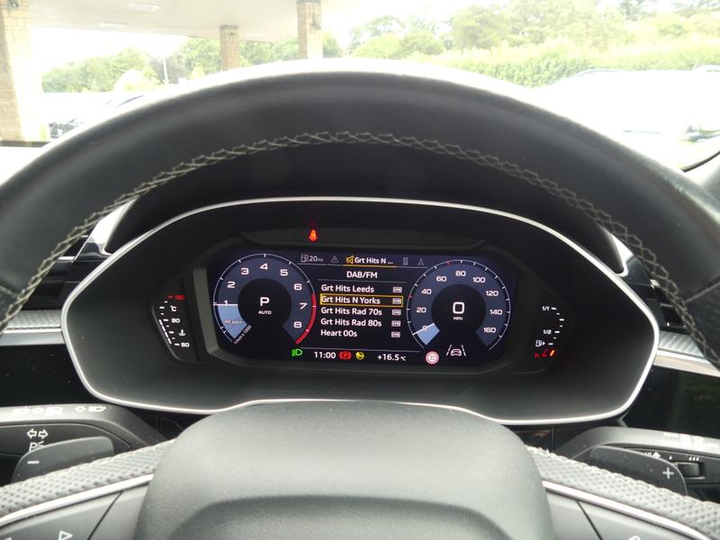 Audi Q3 Photo ea7081a2-47d4-4ea6-9dbb-01d44b079357.jpg