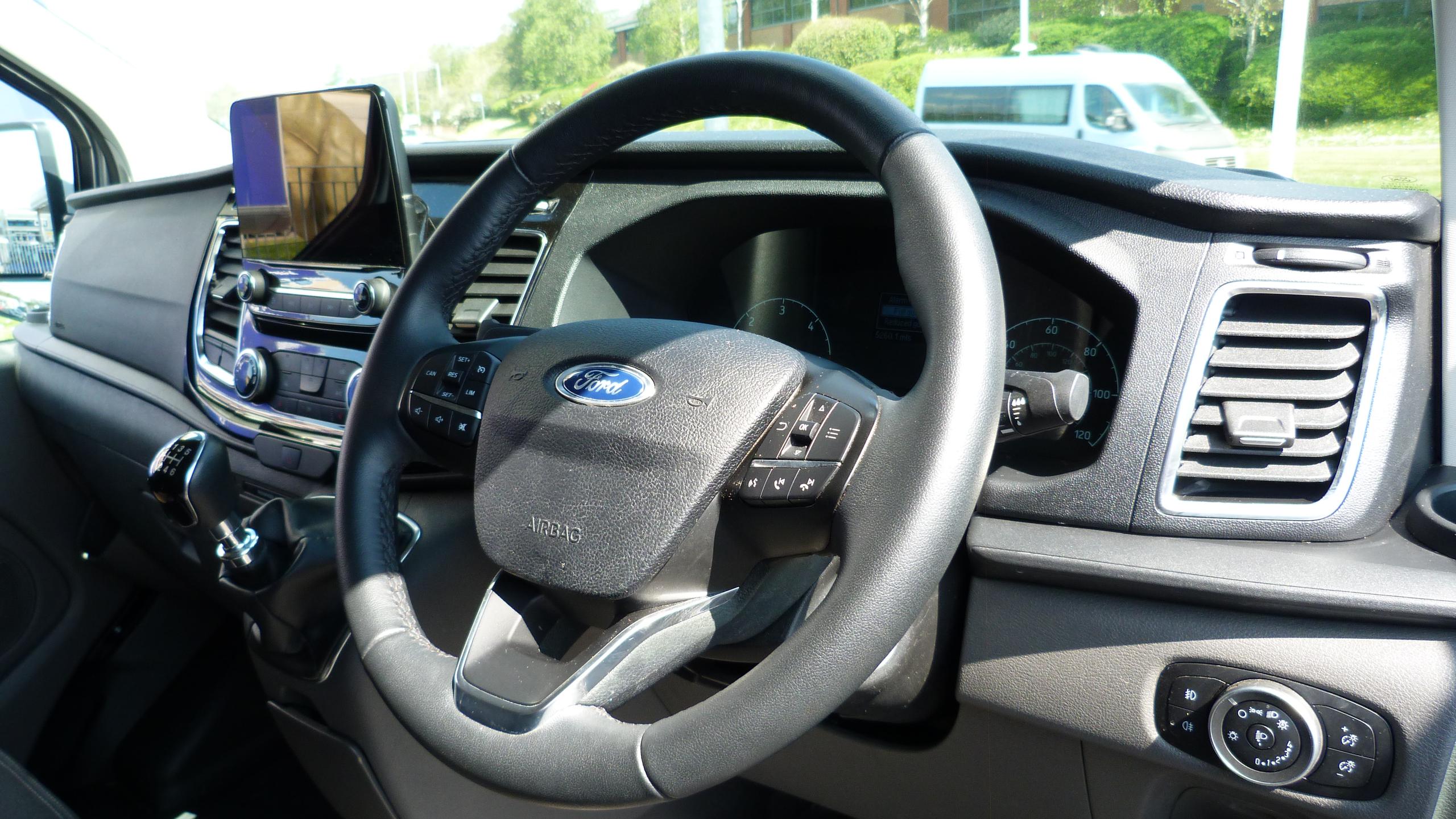 Used 2021 Ford TRANSIT CUSTOM 300 