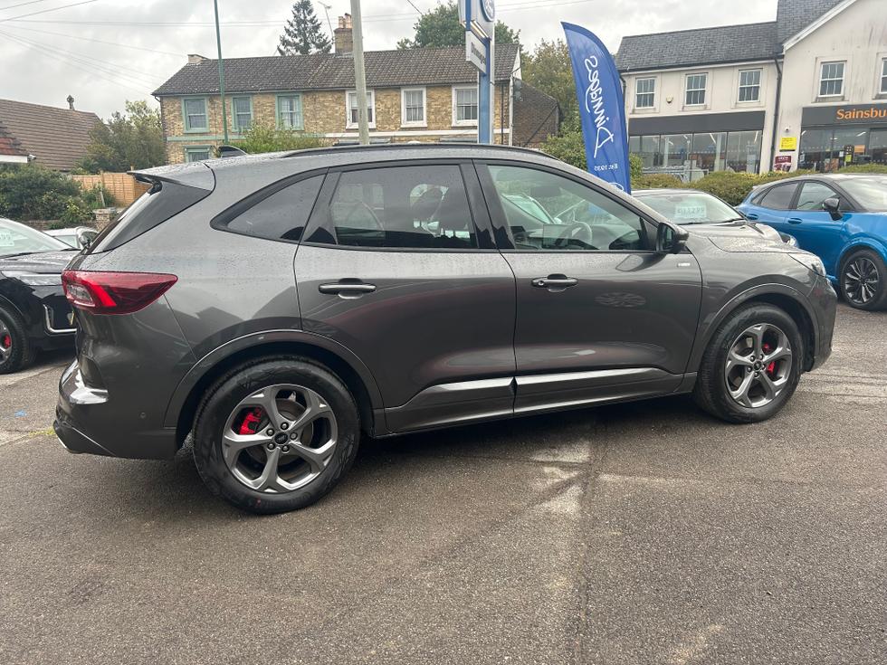 Ford Kuga Photo ea83090a-b054-437b-bb61-e6e039ed7431.jpeg