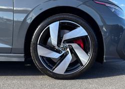 Volkswagen Golf Photo 5
