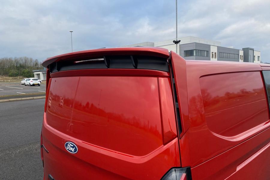 Ford TRANSIT CUSTOM Photo ea9843df-f130-47a0-ba85-8ca031eb4540.jpg