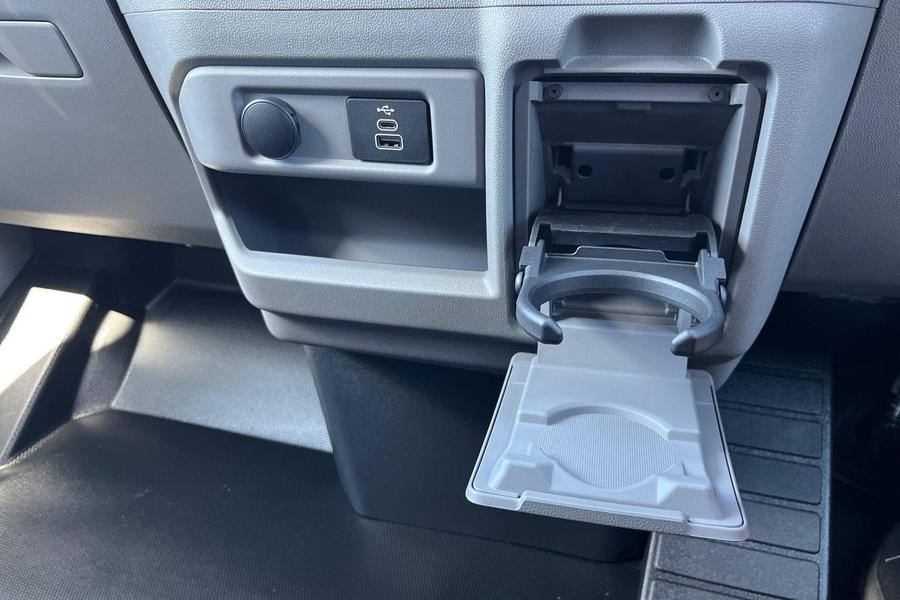Ford TRANSIT CUSTOM Photo eabd5e88-e9e5-45b9-a1aa-5c1e9173698a.jpg