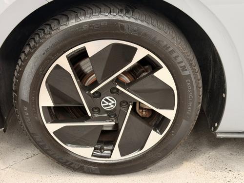 Volkswagen ID.3 Photo eacd5817-376e-48da-8cf9-888c3f00eaa6.jpeg