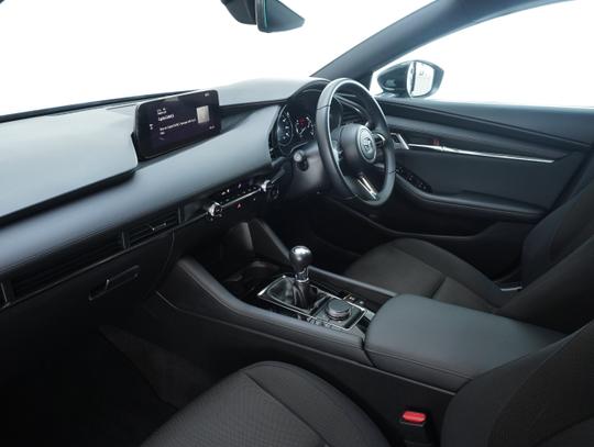 Mazda 3 Photo ead5516d-c24e-415d-972f-1b47d566d424.jpg