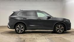 VOLKSWAGEN Tiguan Photo 4
