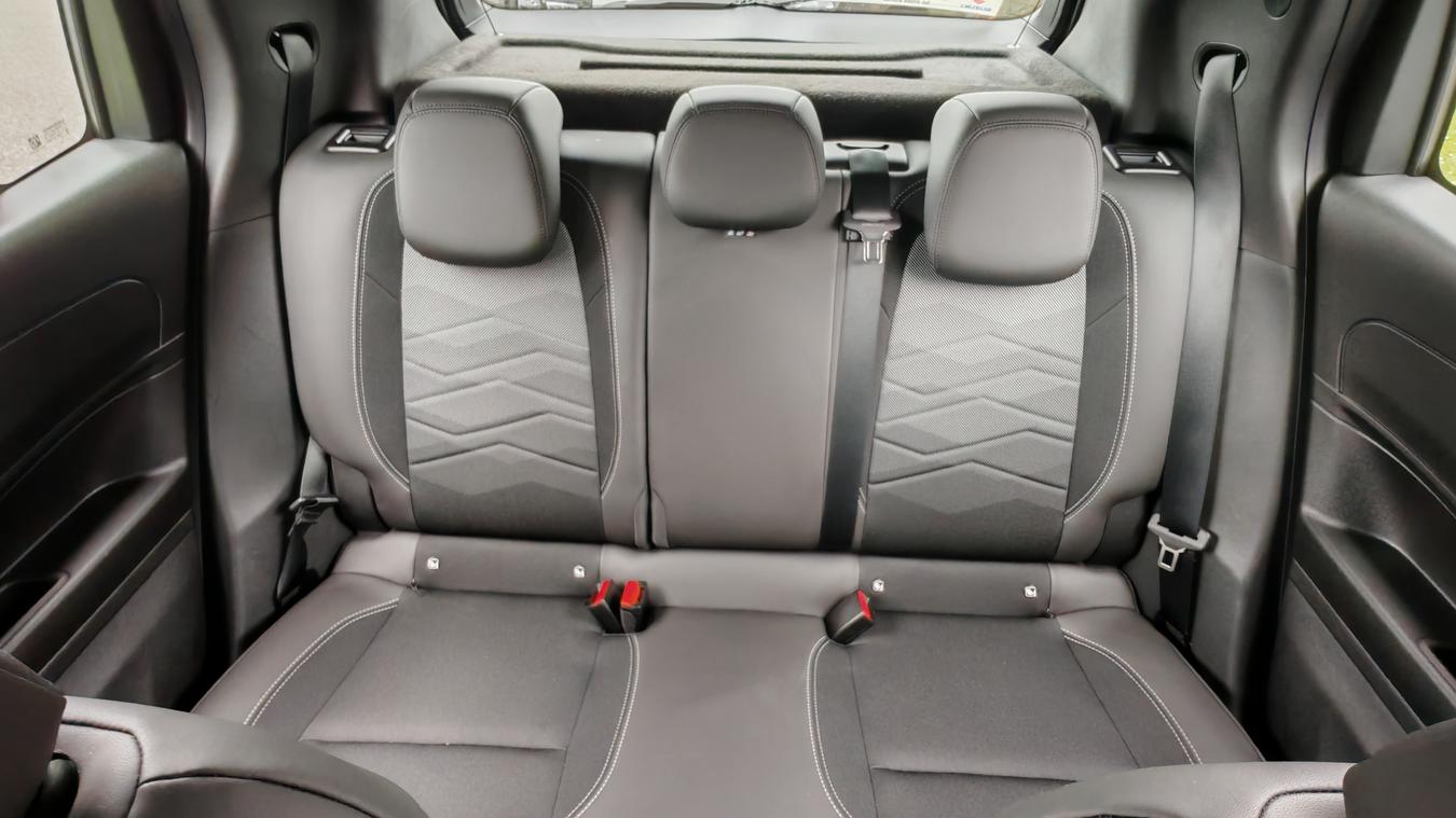 Used Jeep Avenger HX73MPO 24