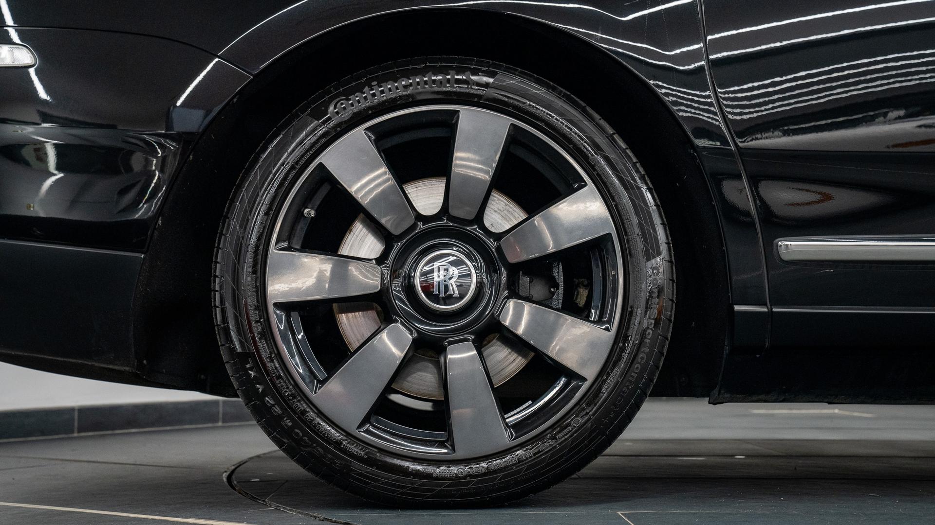 Rolls-Royce Cullinan Photo eb02abbc-5d09-4f53-b90f-811d1c8db5e2.jpg