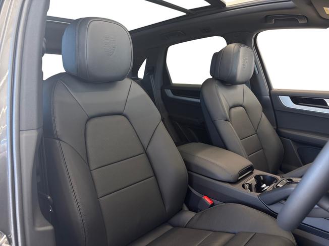 PORSCHE Cayenne Photo 14
