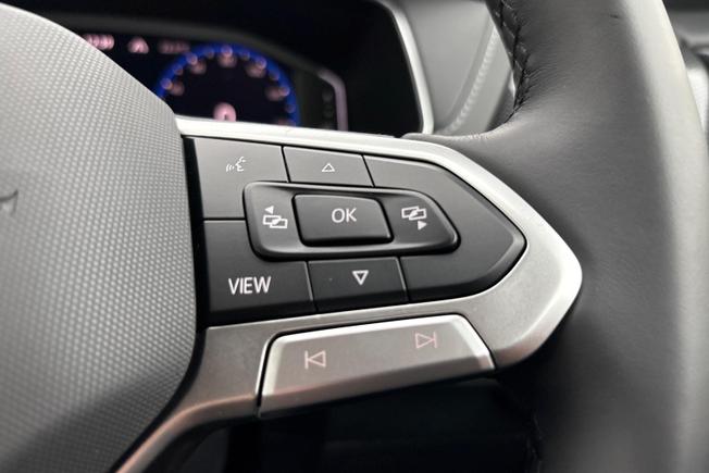 VOLKSWAGEN  T-Cross  Photo 17