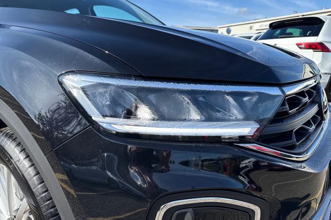 Volkswagen T-Roc Photo 18