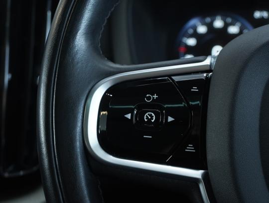 Volvo XC60 Photo eb23baa3-6820-4944-8509-36c03351b1c8.jpg