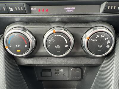 Mazda Mazda2 Photo 18