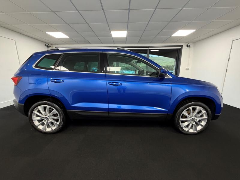Skoda Karoq Photo eb3f948a-57fa-4b5e-8ab7-fc9aac076875.jpg